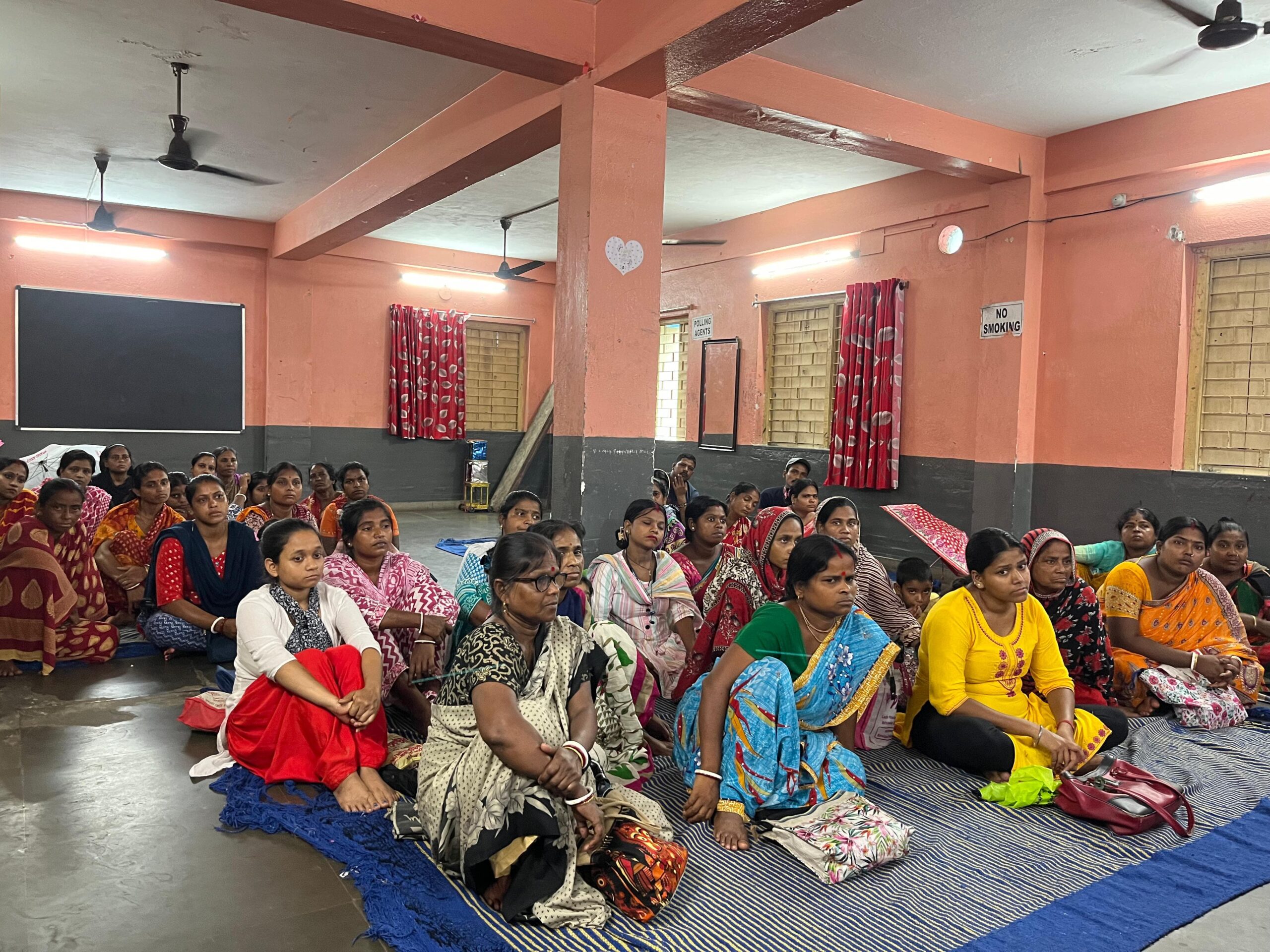 Empowering Safer Homes: Ekaki Noi’s Outreach for Child Protection and Legal Awareness.